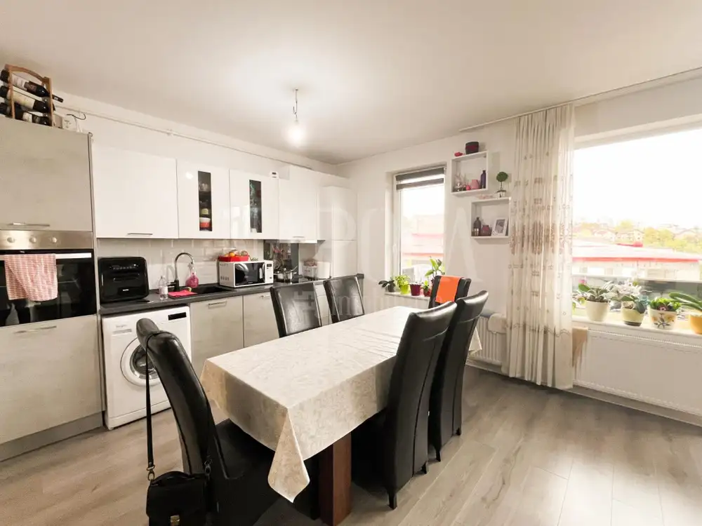 De vanzare apartament, 2 camere in Borhanci