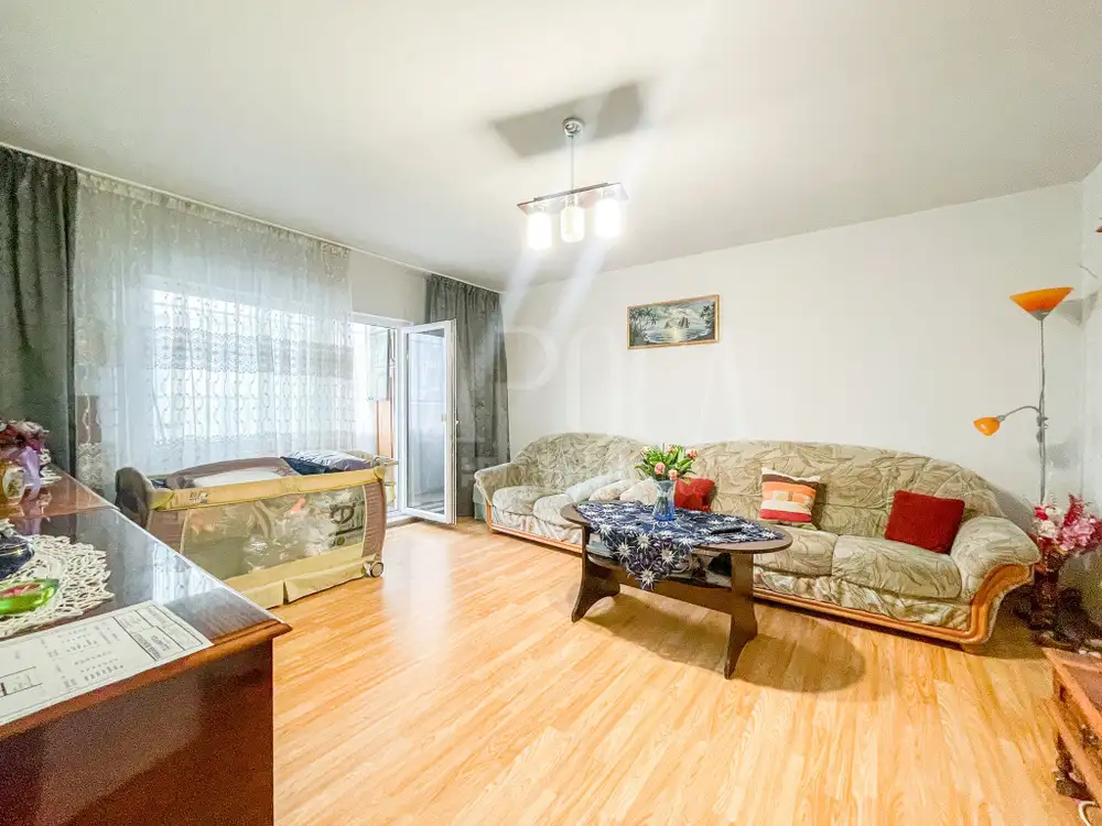 De vanzare apartament, 4 camere in Grigorescu