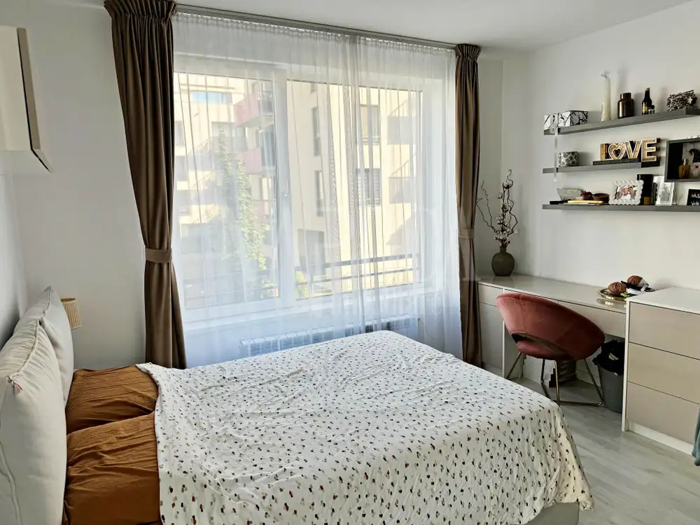 Vanzare apartament, 3 camere in Buna Ziua