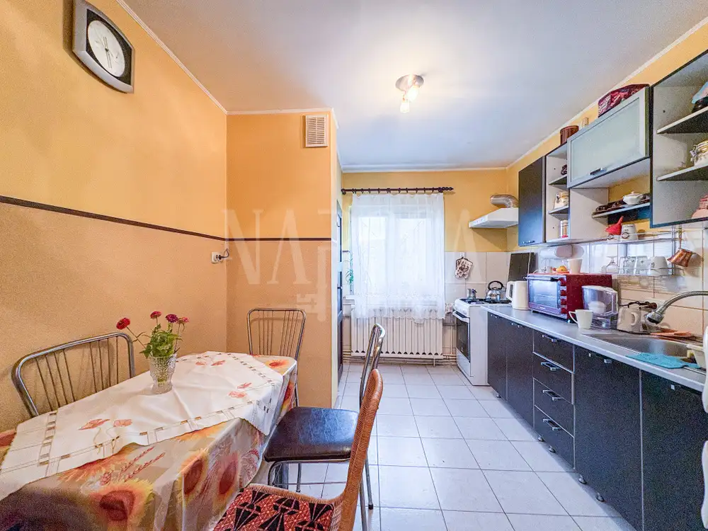 Se vinde apartament, 3 camere in Manastur