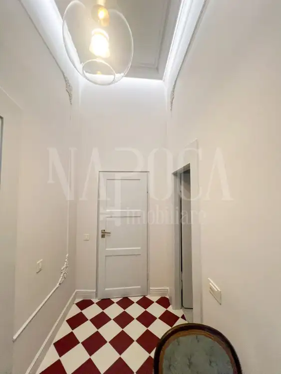 Se vinde apartament, 4 camere in Centru