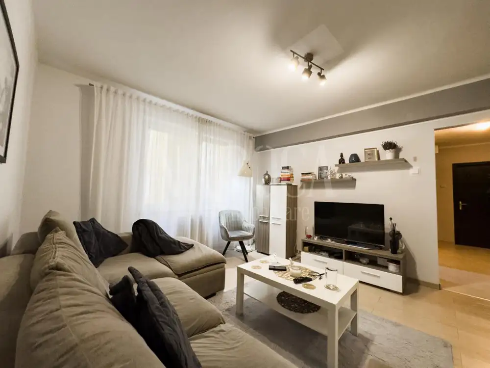 Vanzare apartament, 2 camere in Centru