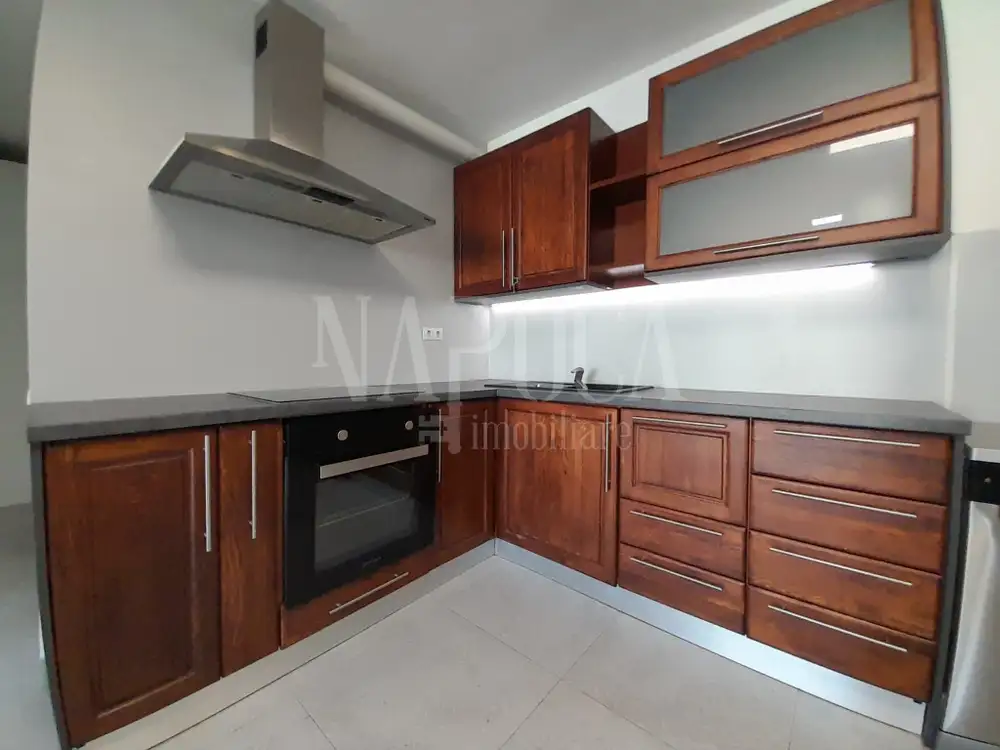 Se vinde apartament, 2 camere in Plopilor