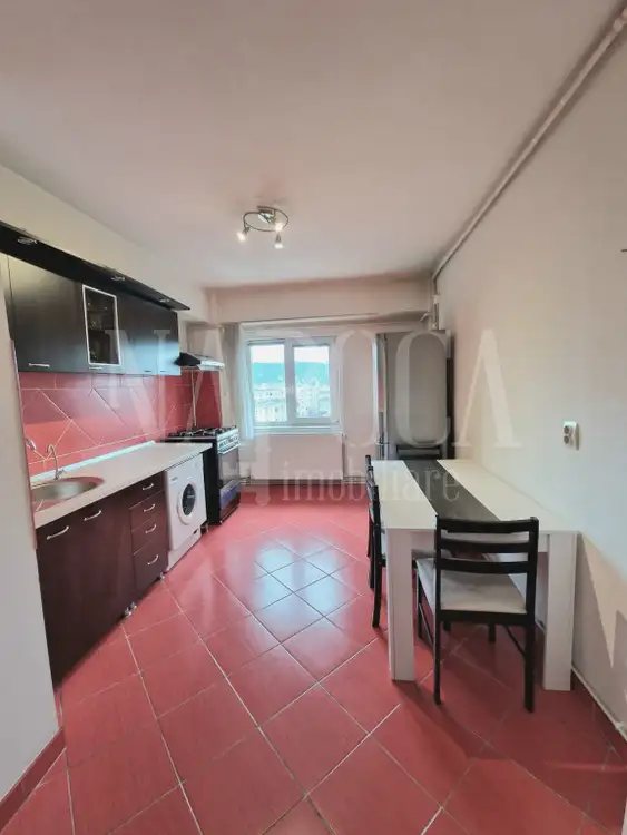 Se vinde apartament, 2 camere in Plopilor