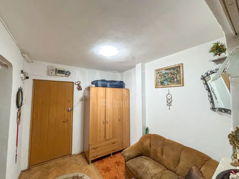 Se vinde apartament, 3 camere in Manastur