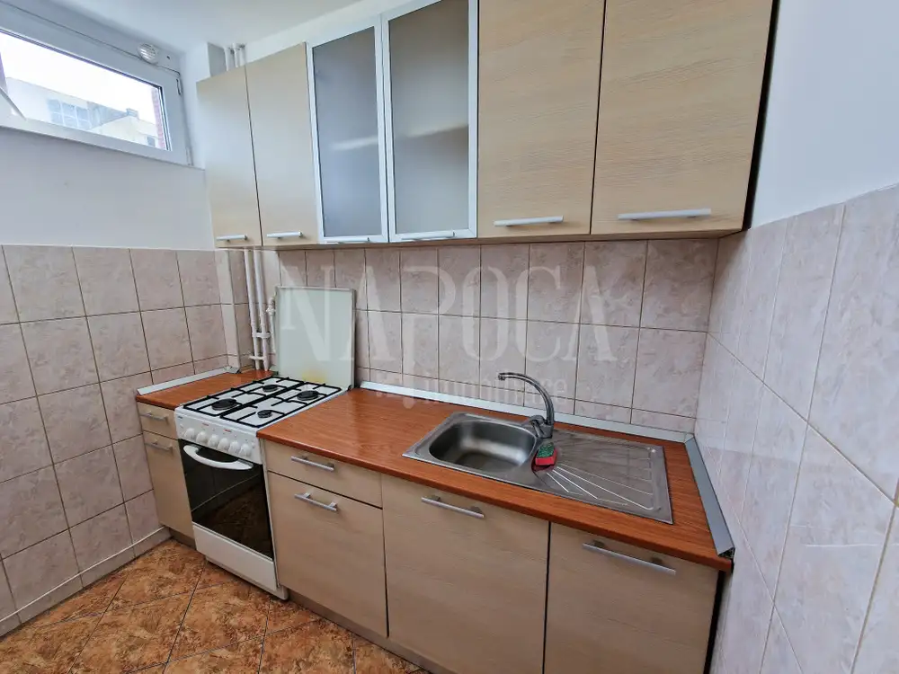 Vanzare apartament, o camera in Gheorgheni