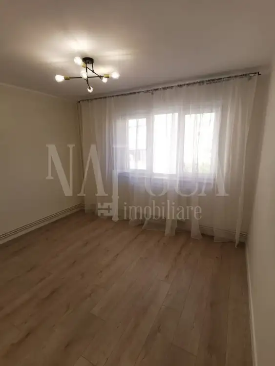 Se vinde apartament, 4 camere in Manastur