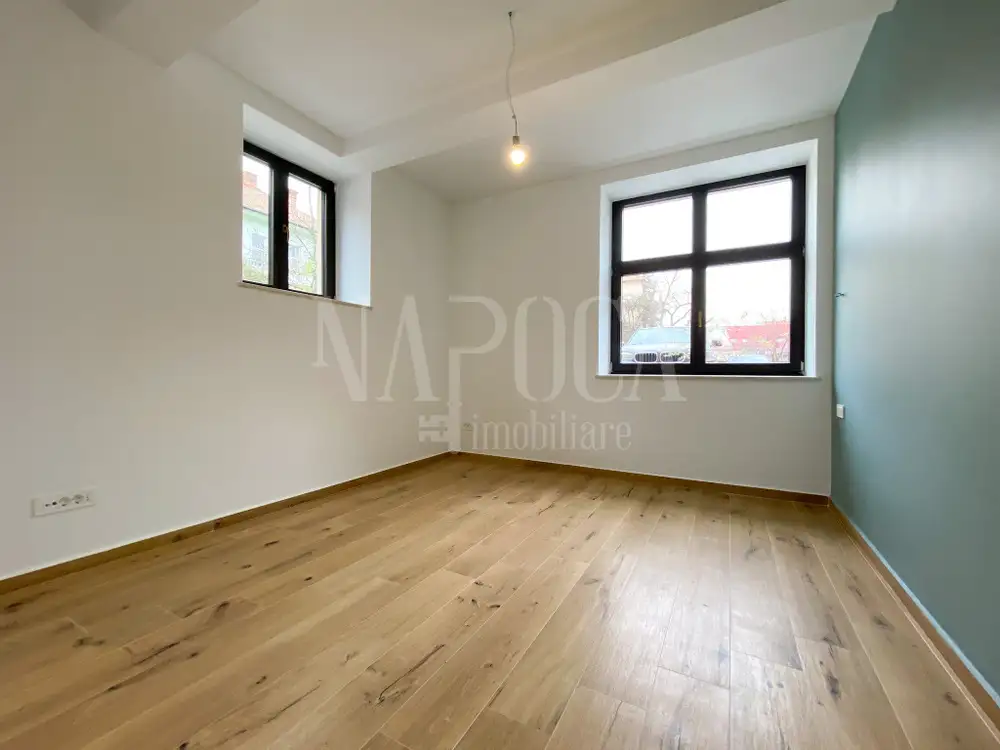 Vanzare apartament, 3 camere in Centru