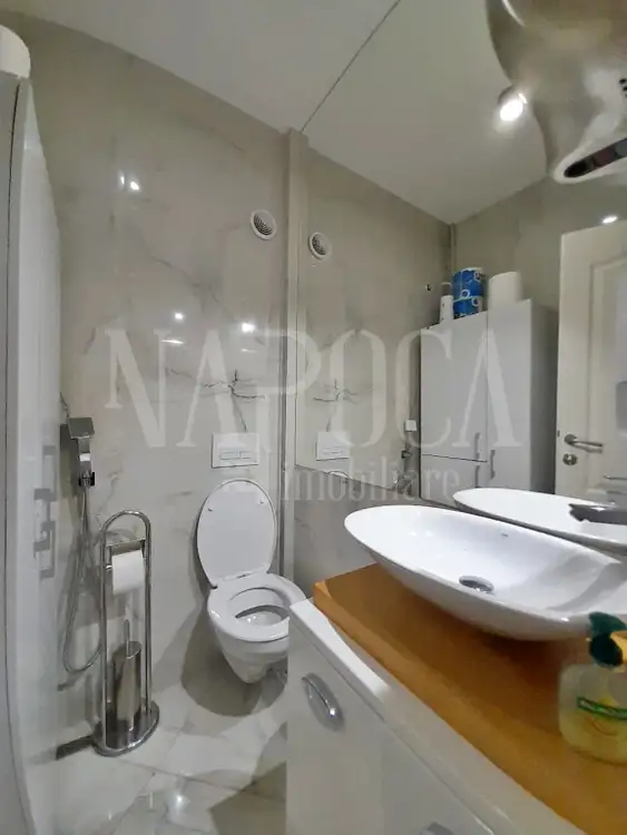 De vanzare apartament, 2 camere in Centru