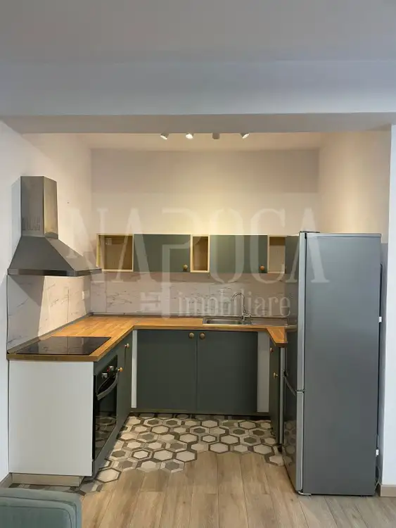 De vanzare apartament, 5 camere in Gruia