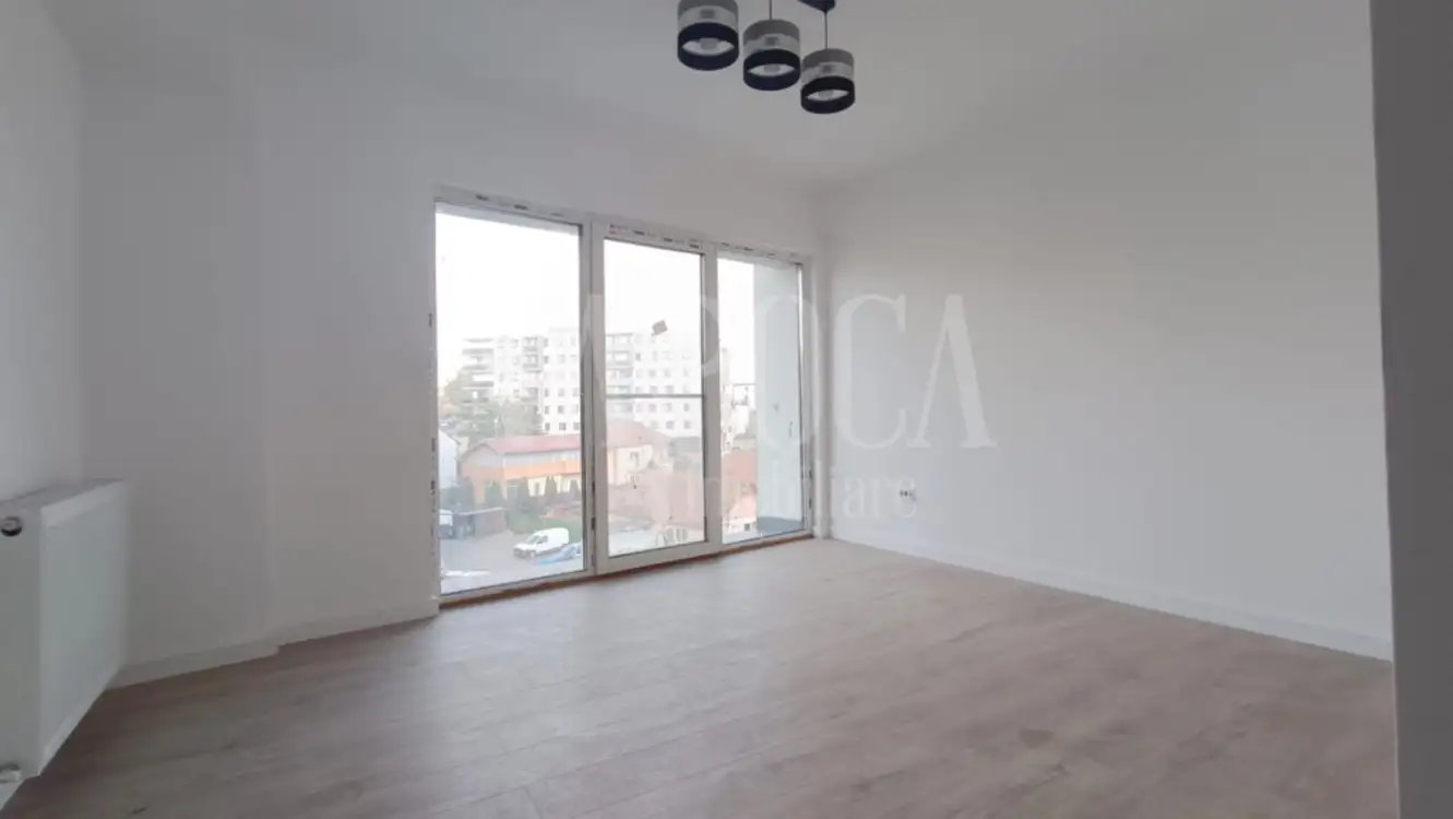 Vanzare apartament, 3 camere in Dambul Rotund