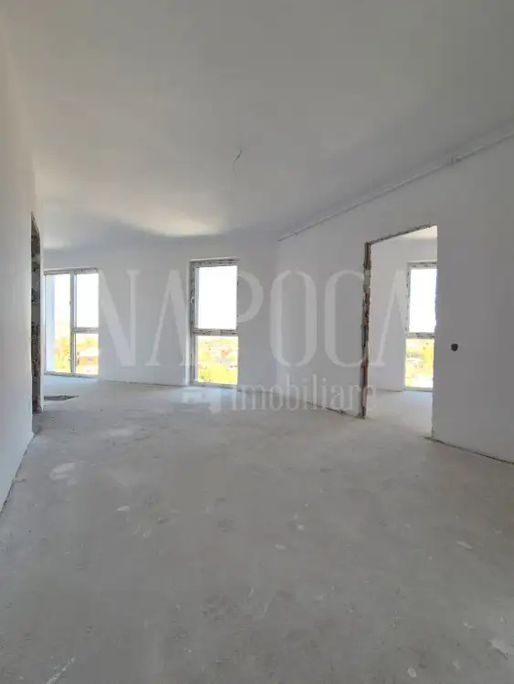 Vanzare apartament, 3 camere in Intre Lacuri