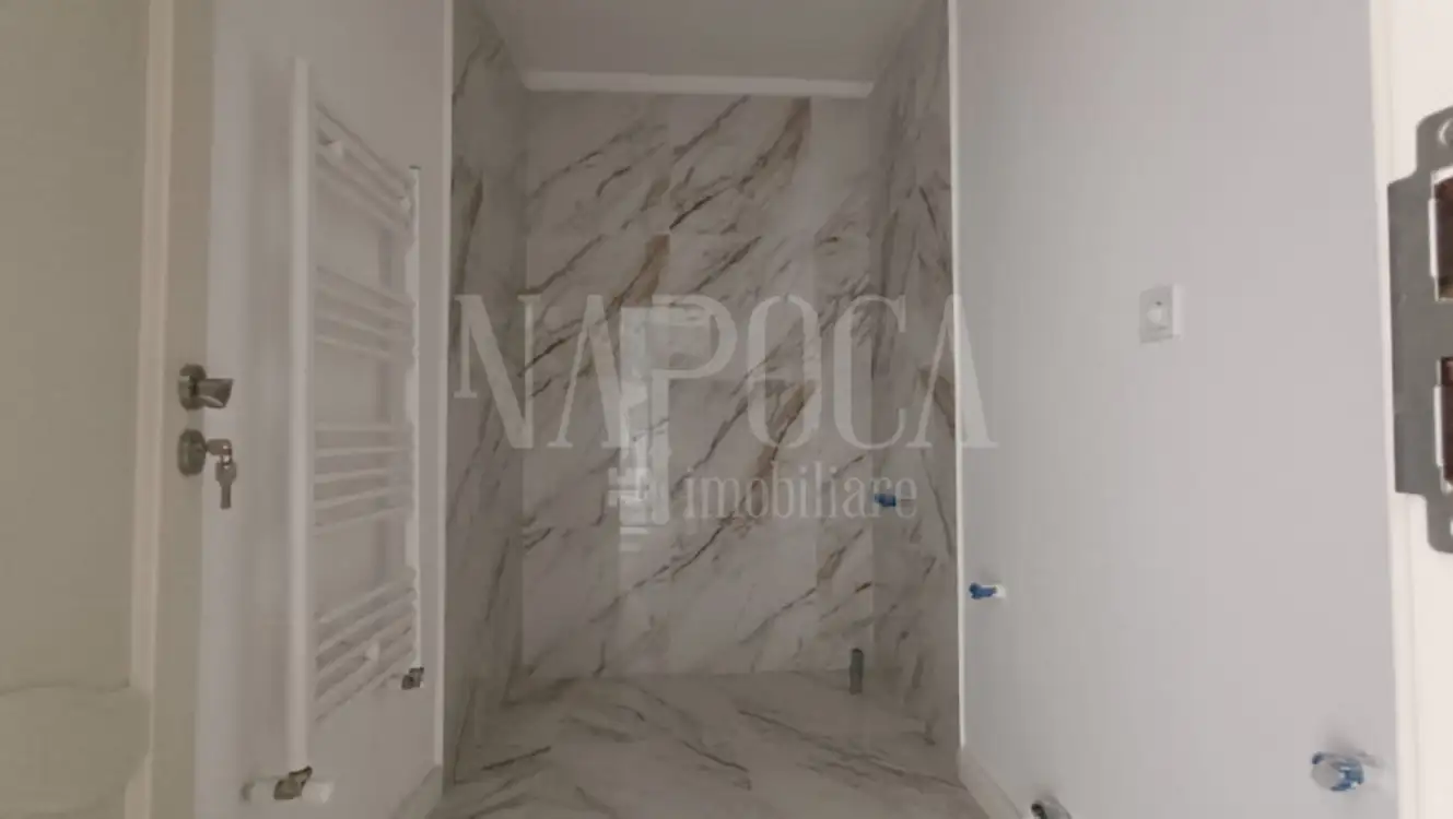 Vanzare apartament, 3 camere in Dambul Rotund