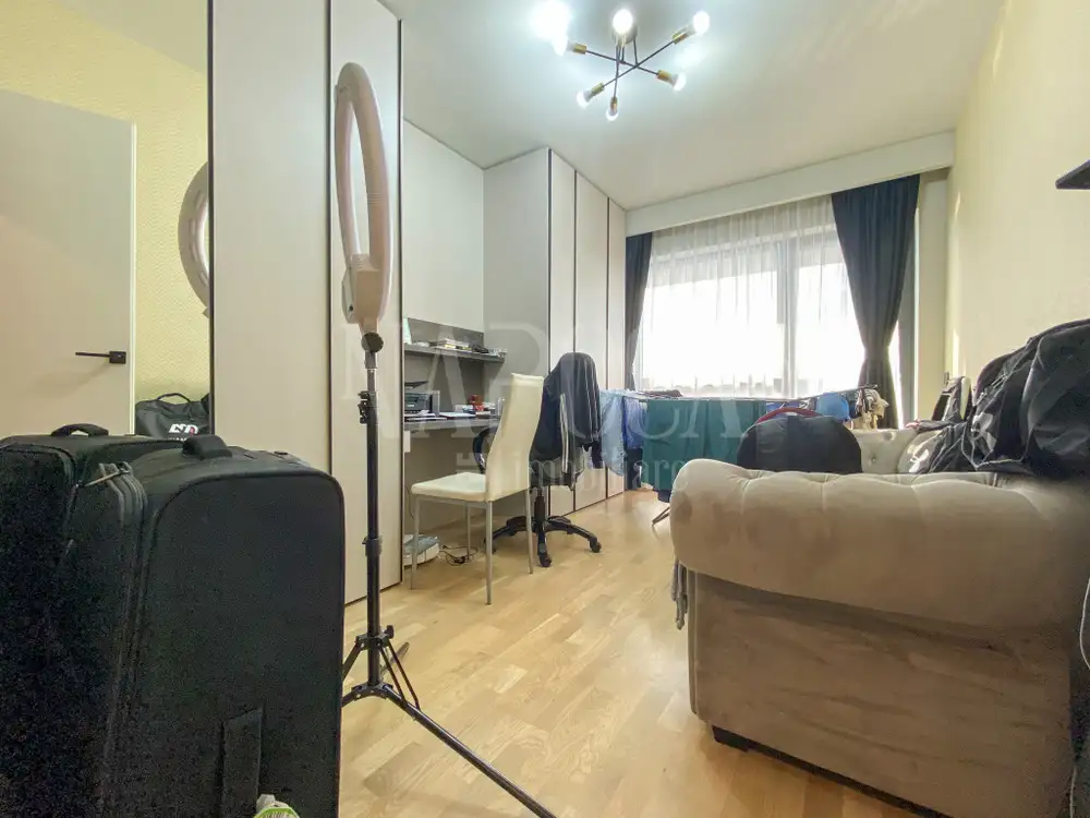 De vanzare apartament, 3 camere in Zorilor