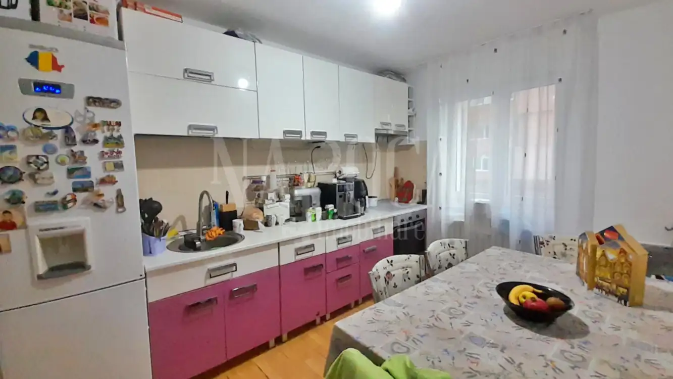 Vanzare apartament, 3 camere in Manastur