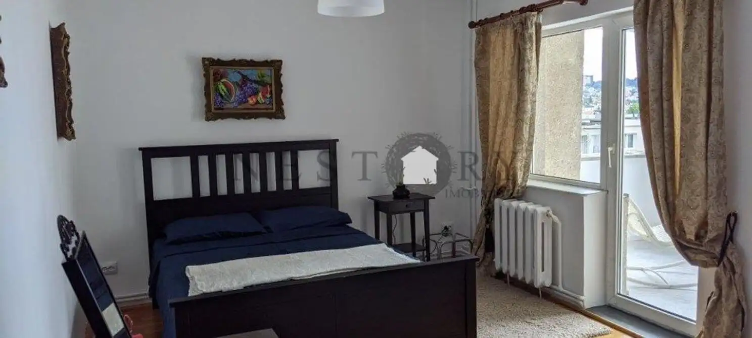 Apartament spatios cu 4 camere, loc de parcare,Titulescu