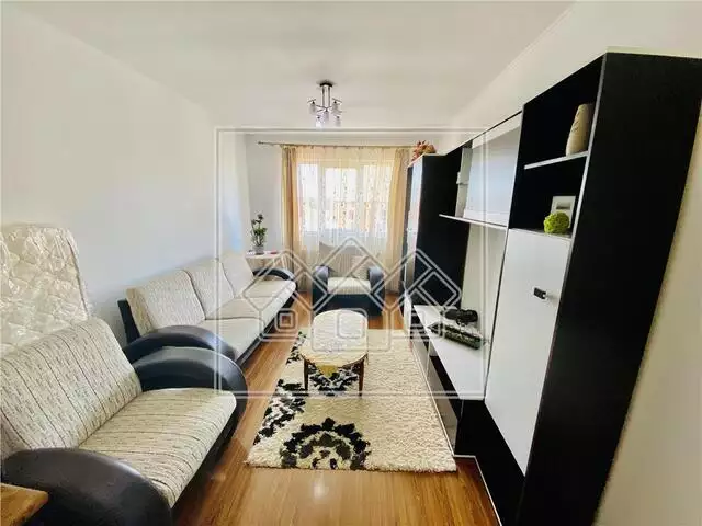 Apartament 3 camere in Sibiu - 2 bai -dressing si spatiu de depozitare