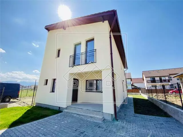 Casa de vanzare in Sibiu - Selimbar - 149 mp utili - curte individuala