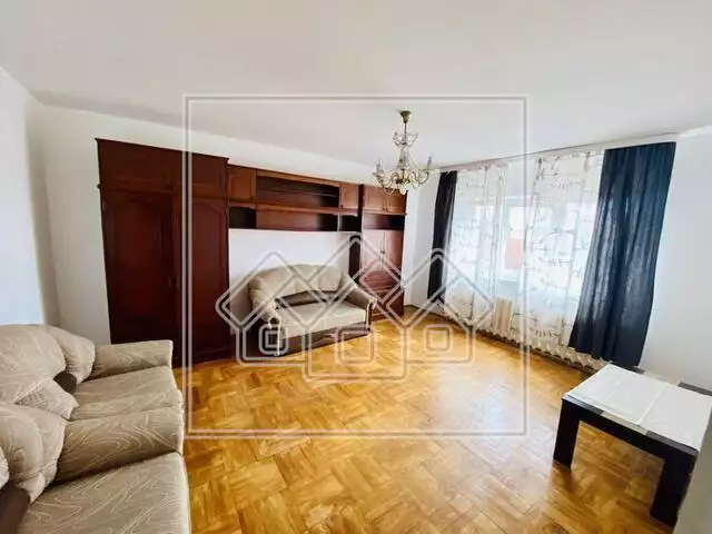 Apartament de inchiriat in Sibiu - 3 camere - Etaj intermediar
