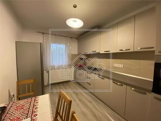 Apartament de inchiriat in Sibiu - Selimbar -2 camere, et. intermediar
