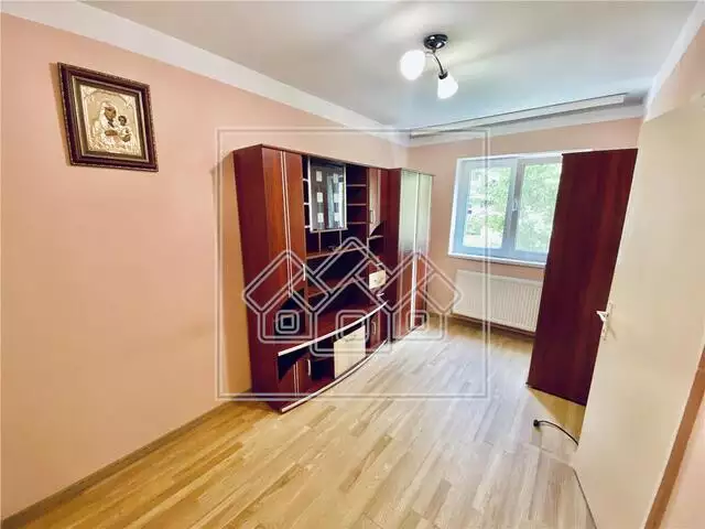 Apartament de vanzare in Sibiu - 3 camere - Zona Rahovei