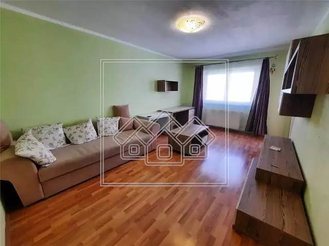 Apartament de vanzare in Sibiu- 2 camere si balcon - Zona Strand