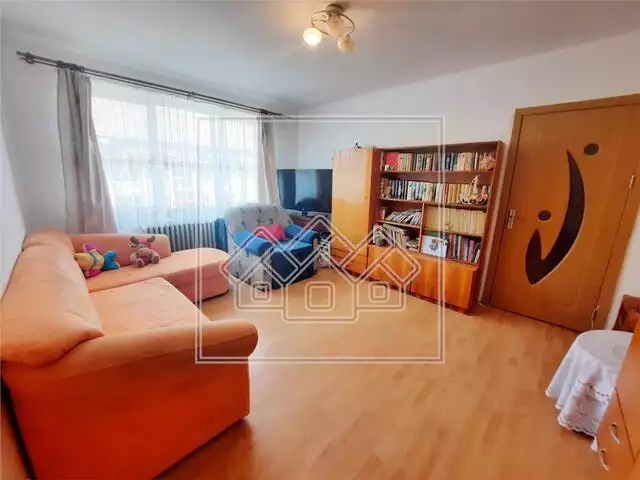 Apartament de vanzare in Sibiu - 2 camere si balcon - Hipodrom II