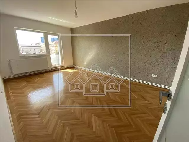 Apartament 3 camere de vanzare in Sibiu - Calea Dumbravii - decomandat