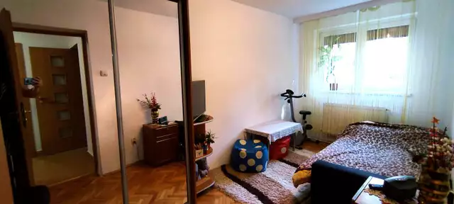 Apartament 3 camere, 64 mp, semidecomandat, Gheorgheni