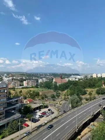 Apartament cu 4 camere de vânzare în zona Mănăștur!
