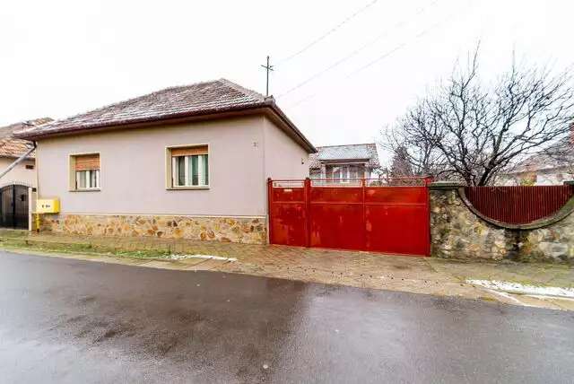 Casa spațioasă cu 5 camere în Vladimirescu
