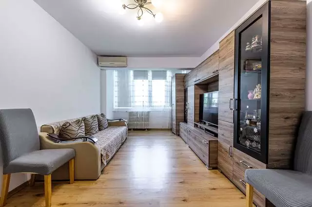 Apartament mobilat cu 2 camere, zona Lebăda Vlaicu