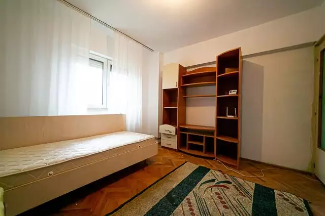 Apartament cu 3 camere în Micălaca