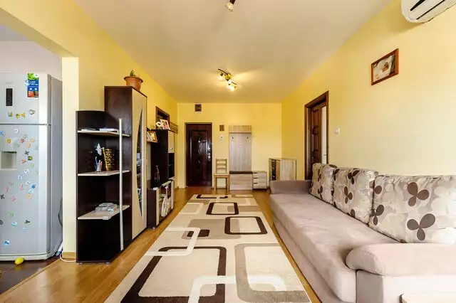 PREȚ REDUS !!!Apartament cu 2 camere în Via Romana