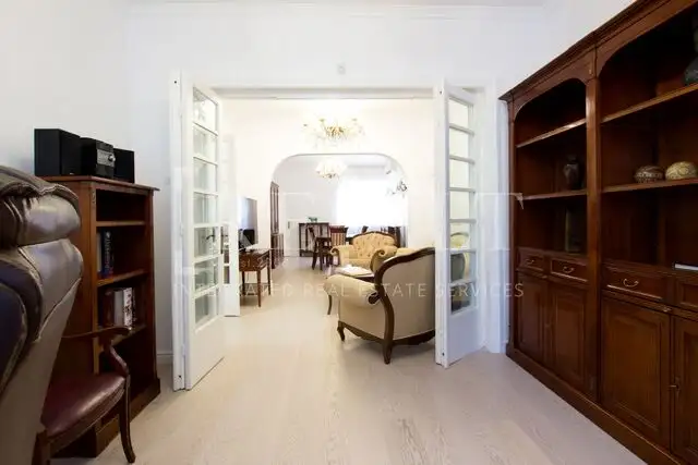 Inchiriere apartament 4 camere (2 dormitoare) | In vila, Premium | Kiseleff