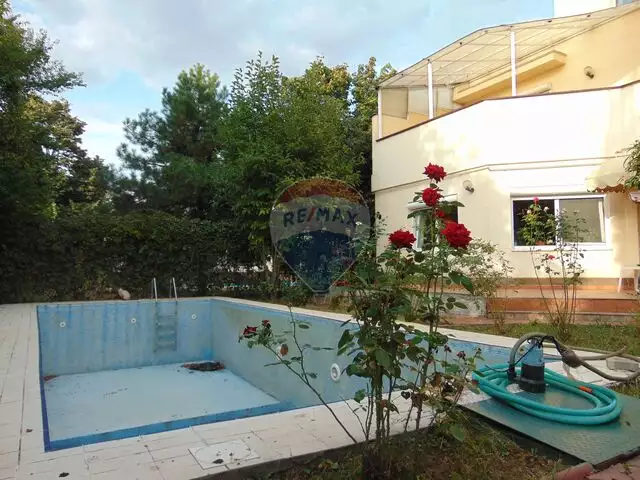 Vilă cu piscina in vecinatatea gradinii Zoo, pe Iancu Nicolae