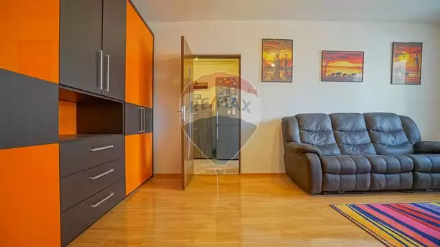 Apartament mobilat calitativ la etaj intermediar!