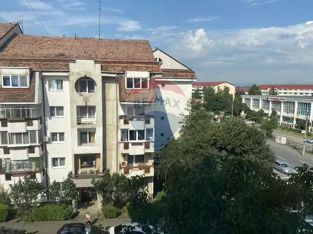 Apartament mobilat,decomandat în zona Zorilor-Observatorului-71mp