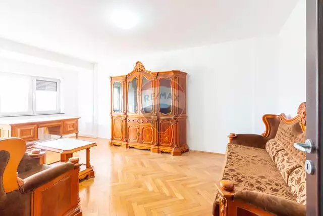 Apartament cu 2 camere de vânzare în zona Unirii