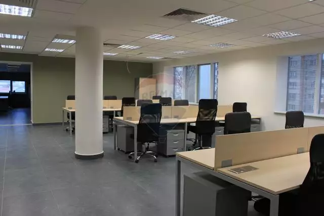 Spații de birouri intre 50mp- 300mp la 10euro/mp în zona Mihai Bravu