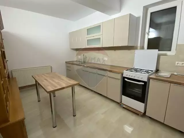 Apartament nou, 2 camere de închiriat, Semicentral, comision 0%