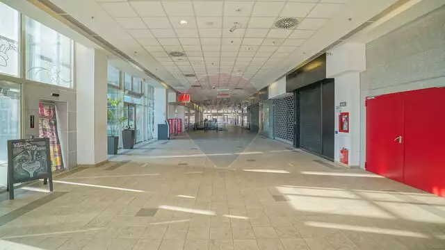 Spațiu comercial de 340 mp de închiriat - Unirea Shopping Center
