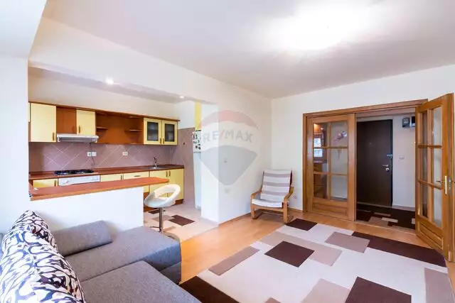 Apartament cu 3 camere decomandat Piata Victoriei/Titulescu