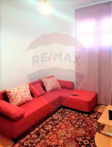 Vanzare apartament 3 camere decom, zona Eminescu, demisol inalt