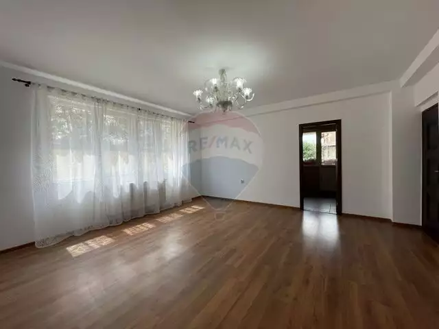 Apartament / Spațiu de birou 100mp in vila Vitan / Mihai Bravu