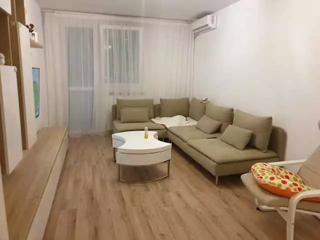 De vanzare apartament, 3 camere, in Sector 3, zona Titan