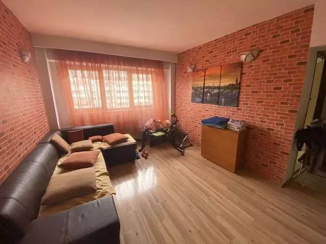 Vanzare apartament, 3 camere, in Sector 2, zona Stefan Cel Mare