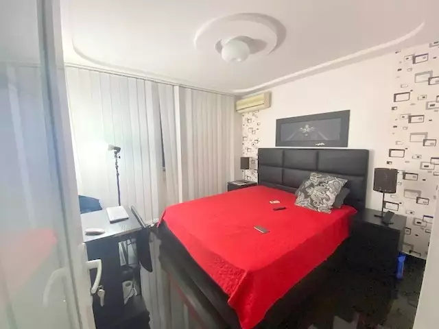 Vanzare apartament, 3 camere, in Sector 4, zona Tineretului