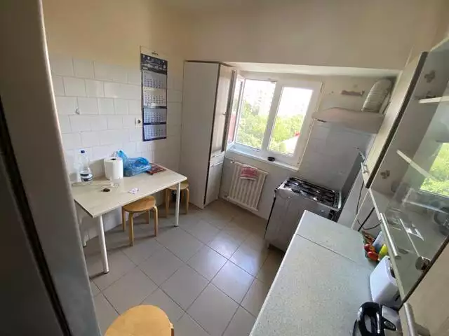 Se vinde apartament, 3 camere, in Sector 2, zona Lacul Tei