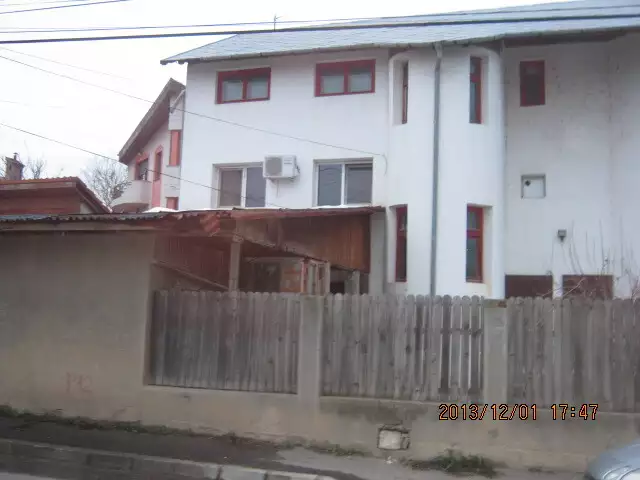 Se vinde casa, 32 camere, in Nord, zona Mogosoaia